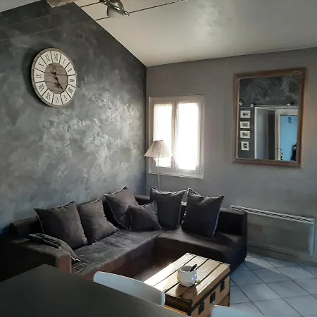 Apartment T2 Centre Vue Faron 40m2 En Zone Pietonne 4eme Etage Toulon