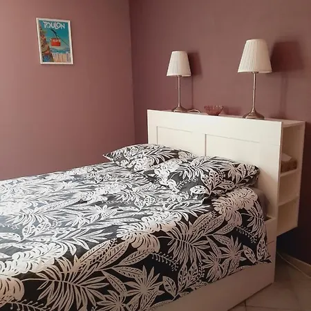 Apartment T2 Centre Vue Faron 40m2 En Zone Pietonne 4eme Etage Toulon